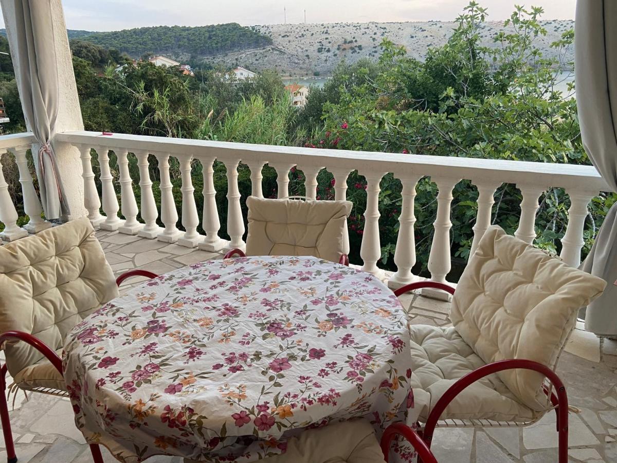 Apartments Stella-Dora Lopar Εξωτερικό φωτογραφία