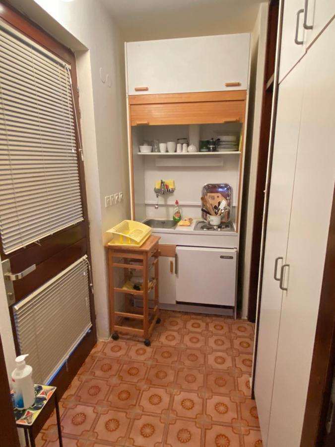 Apartments Stella-Dora Lopar Εξωτερικό φωτογραφία