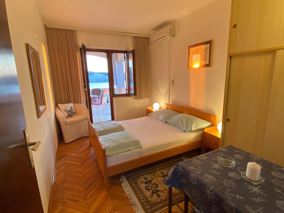 Apartments Stella-Dora Lopar Εξωτερικό φωτογραφία