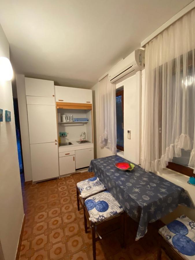 Apartments Stella-Dora Lopar Εξωτερικό φωτογραφία